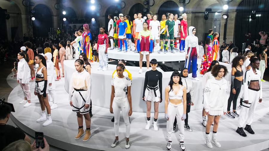 Paris Fashion Week 2025: une grande c&eacute;l&eacute;bration pour l'industrie mondiale de la mode