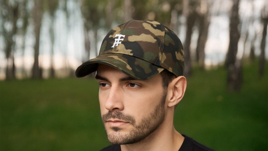 Casquette de baseball camouflage avec logo brod&eacute; de la marque TF